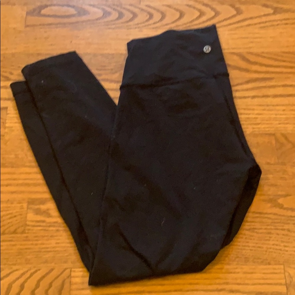 Classic black lulu lemon leggings